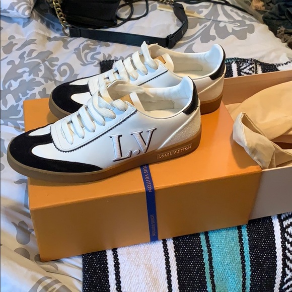 Louis Vuitton frontrow Sneaker - Picture 2 of 7